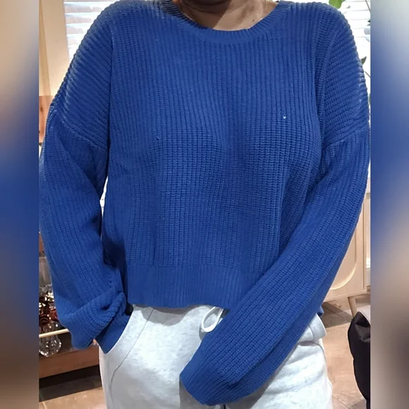 Sweater - Picture 2 of 3